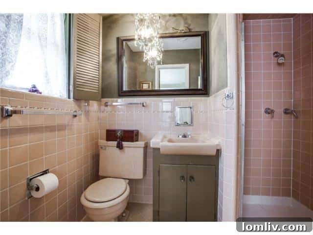 7319 Bennington Pink Bathroom