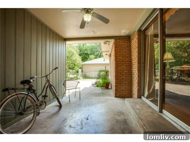 7319 Bennington Breezeway