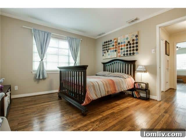 Comfortable guest room at 1108 Valencia, perfect for visitors
