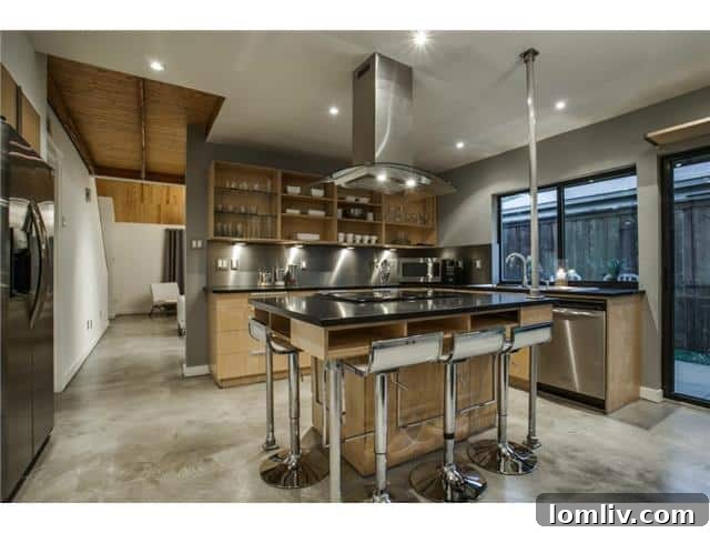 10830-Hayfield-Kitchen - Gourmet Kitchen with Island
