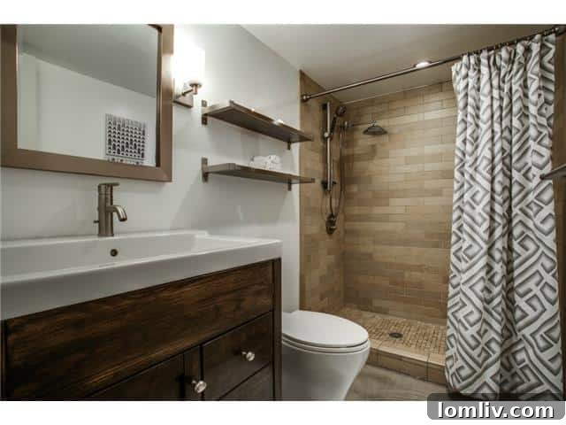 10830-Hayfield-Master-Bath-2 - Downstairs Bathroom