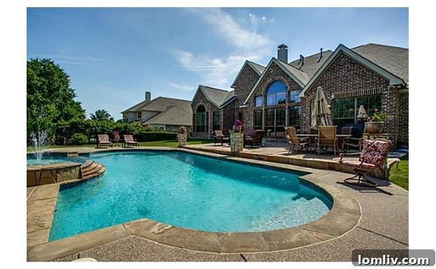 Stunning Swimming Pool and Outdoor Living Space