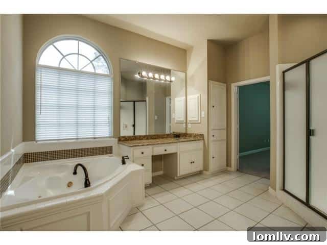 1400 Hampton Court Southlake Master Bathroom