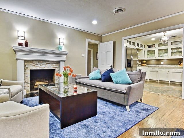 6426 Westlake Living Room - Cozy and Spacious