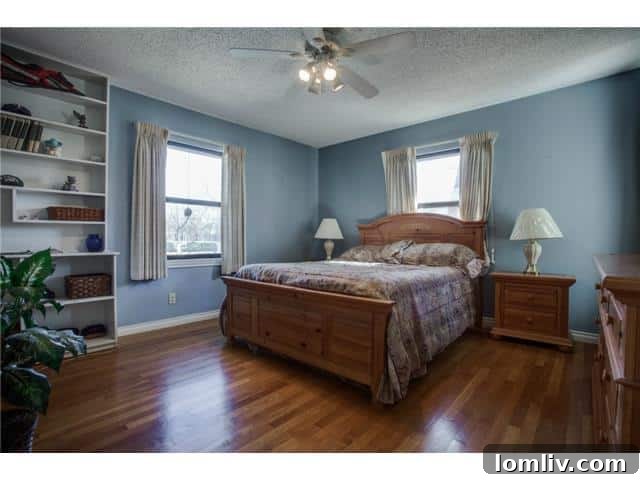Seeking East Dallas Midcentury Original Hardwoods This Christmas 11 Bright and spacious bedroom with gleaming hardwood floors and ample natural light at 9364 Forest Hills Blvd