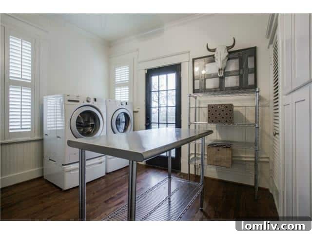 306-N.-Windomere-Laundry