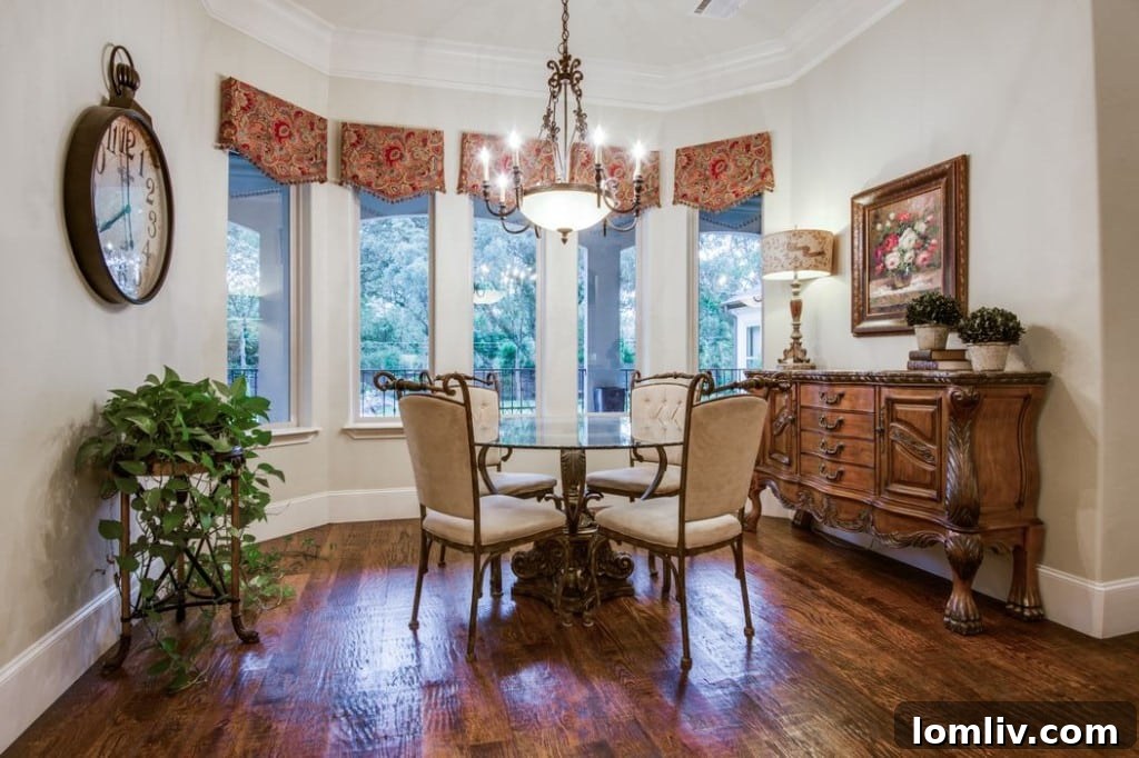 Breakfast Nook with Views
