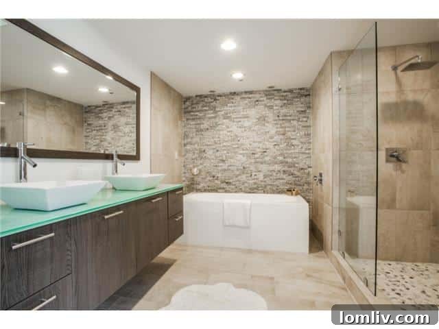 4239-Walnut-Hill-Master-Bath - Spa-like Master Bathroom