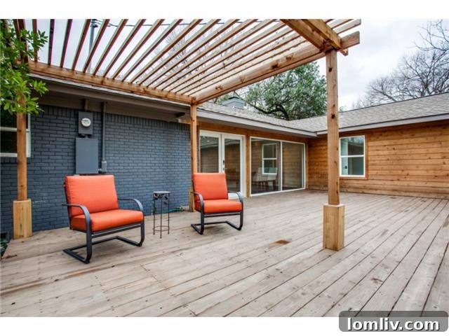 4239-Walnut-Hill-Back-Deck - Expansive Outdoor Deck