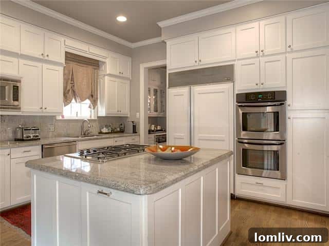 Gourmet Kitchen with Integrated Appliances - 400 Virginia Place