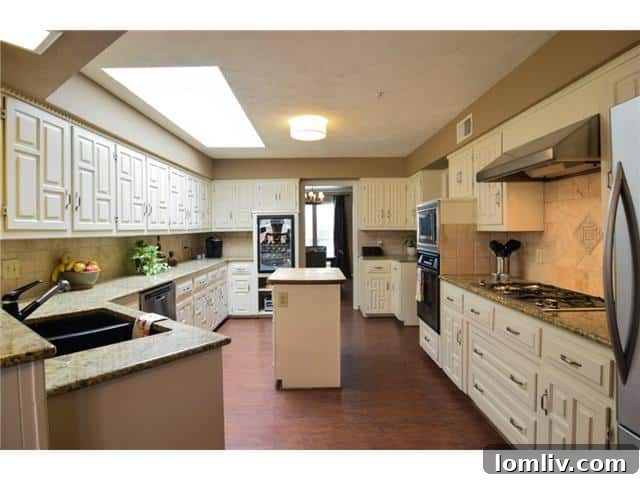 Regent-kitchen1