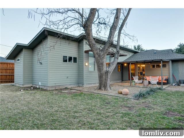 4135-Lively-Backyard