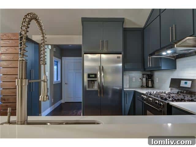 4135-Lively-Kitchen-Bar