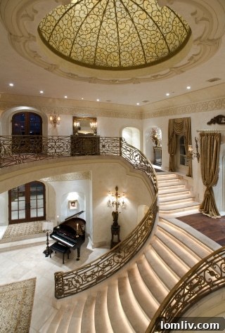 Russell Ross showcases his unique ability to blend client vision with his signature style for extraordinary results in residential interiors.