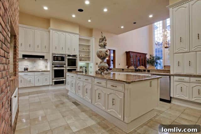 8915 Douglas Kitchen