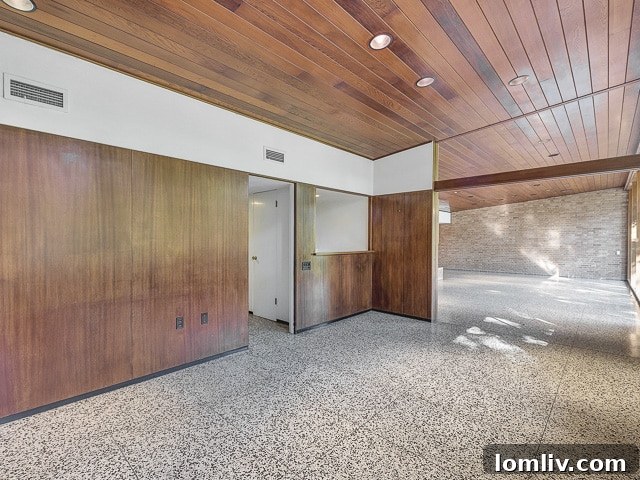 3860 Bellaire Circle Dining Area - Fort Worth Midcentury Modern Home