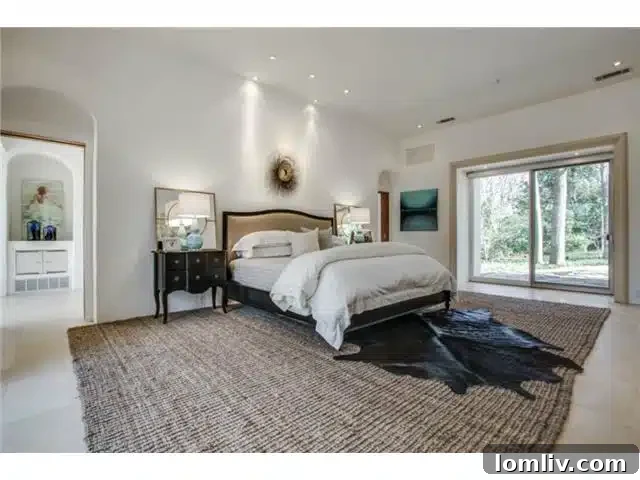 8626 Lakemont Master Bed Interior