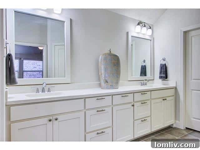 2244 Longwood Master Bath 2