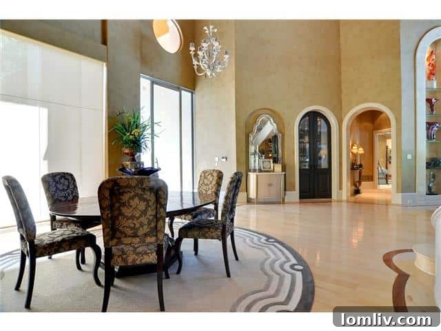 7918-Chartwell-Dining