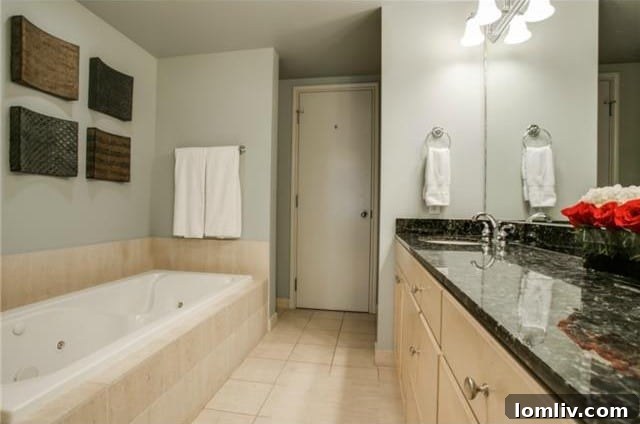 Luxury Master Bathroom 1505 Elm