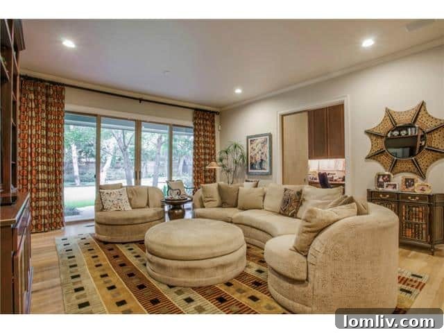 Luxurious Home Office in Preston Hollow