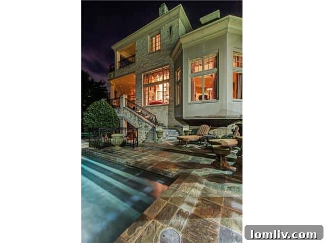 2712-Mark-Twain-Master-Suite-View