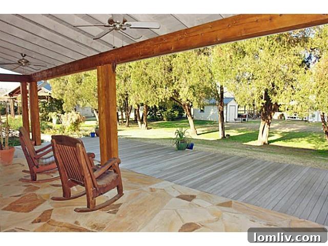 Spacious Covered Porch for Outdoor Relaxation