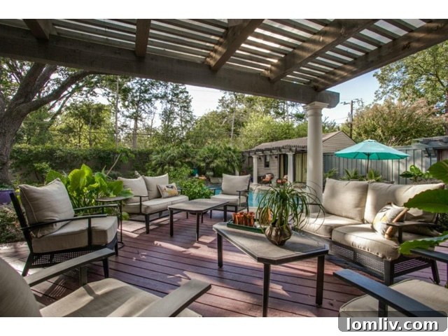 Spacious Deck and Patio Area for Outdoor Entertainment