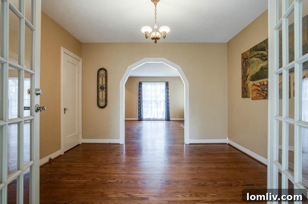 Dining Room Leading to Sunroom
