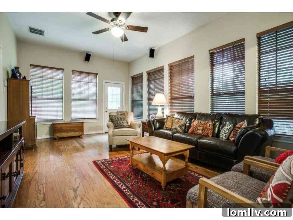 Comfortable and spacious den area, ideal for family gatherings or relaxed evenings.