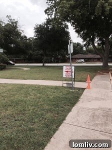 Exterior view of the polling place entrance at Dealey Plaza