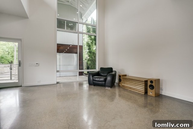5103 Milam Street Dallas - Modern Staircase and Walnut Hardwoods