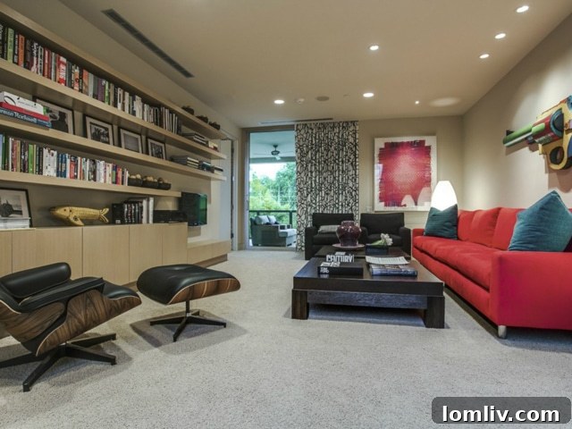 6035-Tulip-Upstairs-Living