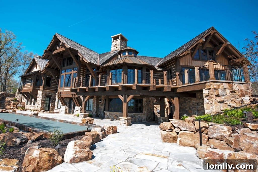 Greenbrier Sporting Club: A luxurious retreat with 5 bedrooms, wine cellar, billiards room, pool, hot tub, grill, bocce ball court, and apartment.