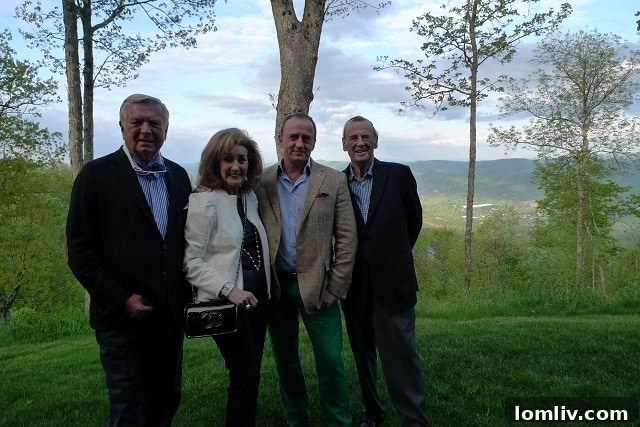 Doris and Jack Jacobs with renowned designer Carleton Varney at The Greenbrier, showcasing the resort's high-profile connections.