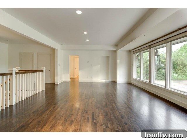 Spacious game room or media area on the upper level of 6224 Indian Creek Drive, ideal for entertainment.