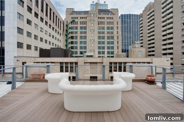 Luxury Urban Oasis: Soco Lofts Rooftop Amenities