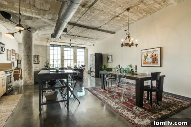 Modern Living Space with City Views Loft 904 Dallas