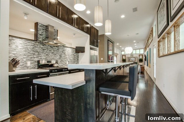 8813 Diceman Kitchen - Ample Storage and Lighting