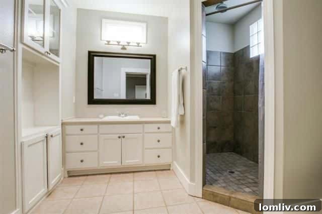 731 Lipscomb Ave Master Bathroom