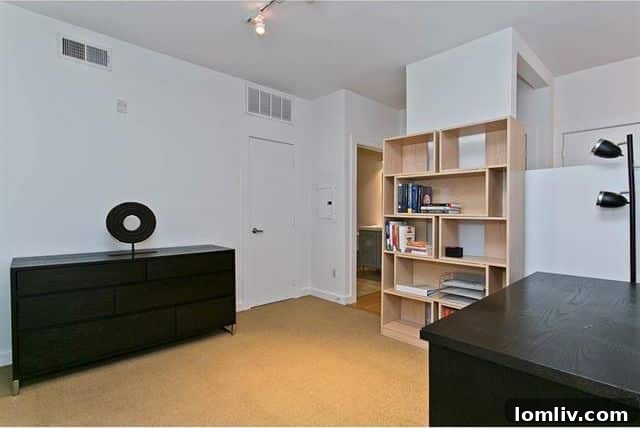 Modern full bathroom adjacent to the second bedroom/office at 4040 N Hall St