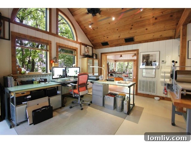 Amazing Studio Space Overlooking Backyard Oasis