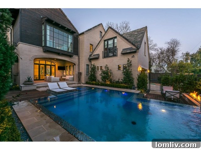 3625 Bryn Mawr Pool - Negative-Edge Pool with Tanning Deck