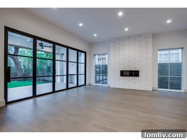 Inviting Family Room for Gatherings