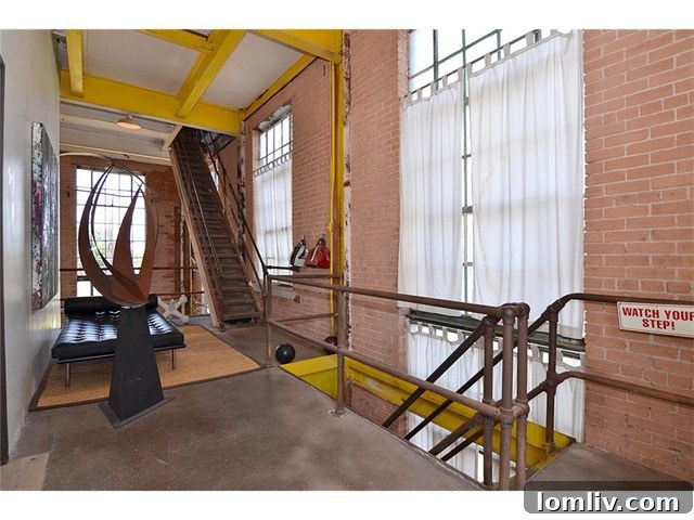 115 S. Tyler Staircase and Landing - Architectural Details