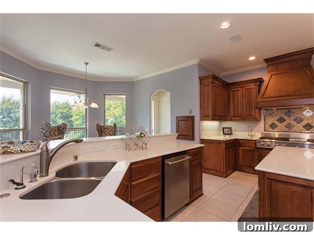 413-windwood-ct-kitchen-2-1024x768