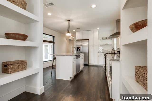 914 Westmount Ave Dallas - Stylish Kitchen Shelving