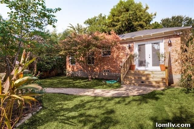 914 Westmount Ave Dallas - Backyard with Pergola and Fruit Trees