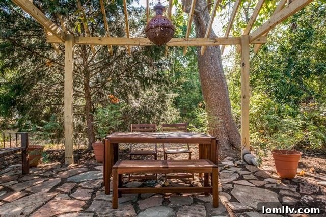 914 Westmount Ave Dallas - Mature Landscaping and Green Space