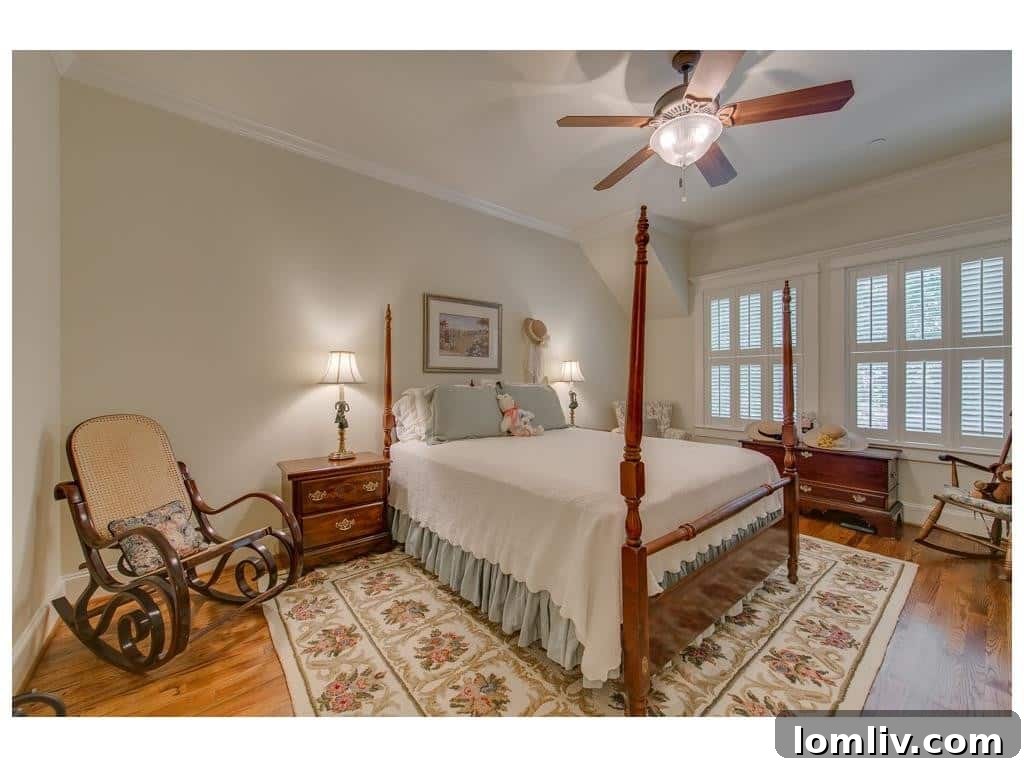 Spacious Guest Bedroom Upstairs